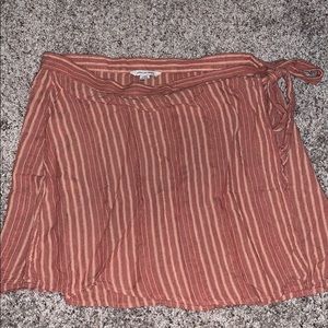 American Eagle wrap tie skirt